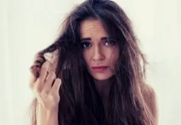 Jak stosować wcierkę do włosów? Poznaj sprawdzone sposoby na piękne i zdrowe włosy
